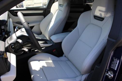 2025 Porsche Macan 4S