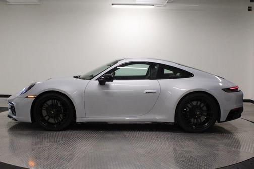 2024 Porsche 911 Carrera GTS