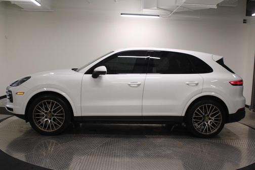 2023 Porsche Cayenne S Platinum Edition