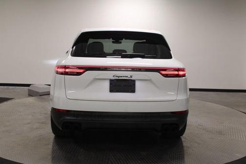 2023 Porsche Cayenne S Platinum Edition