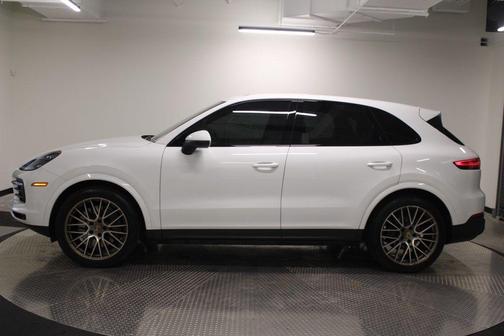 2023 Porsche Cayenne S Platinum Edition