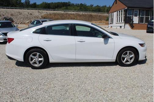 2017 Chevrolet Malibu 1LS