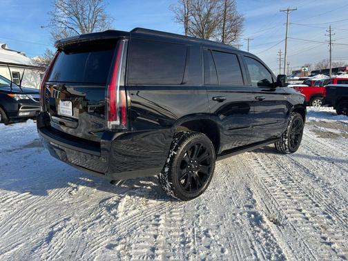 2017 Cadillac Escalade Platinum