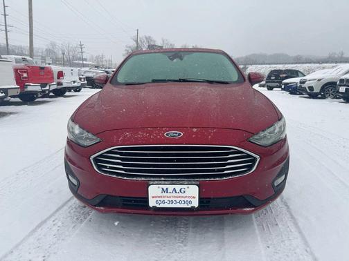 2020 Ford Fusion SE