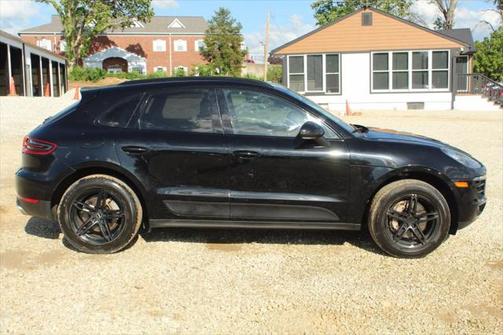 2018 Porsche Macan Base
