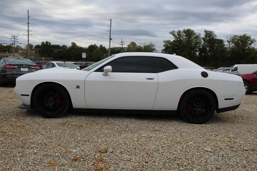 2016 Dodge Challenger R/T Scat Pack