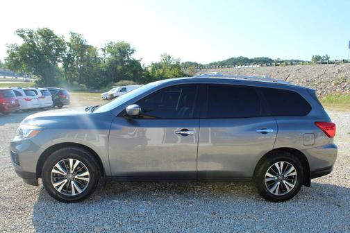 2018 Nissan Pathfinder S