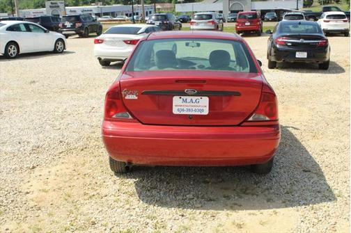 2003 Ford Focus LX