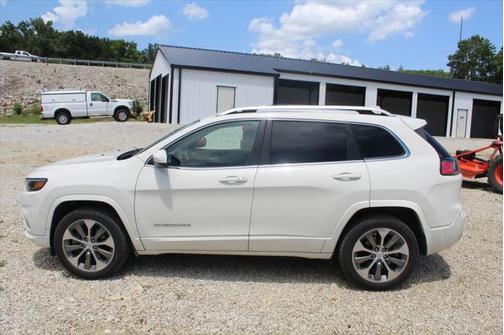 2019 Jeep Cherokee Overland
