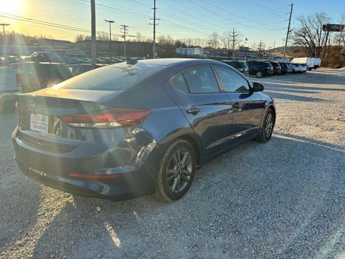 2017 Hyundai ELANTRA SE Value Edition