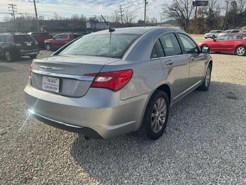 2013 Chrysler 200 Touring