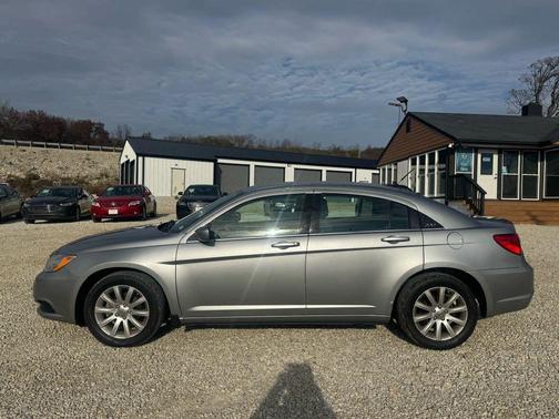2013 Chrysler 200 Touring