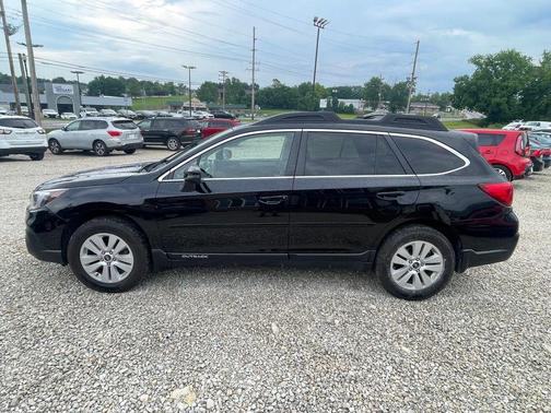 Crystal Black Silica 2019 Subaru Outback 2.5i Premium