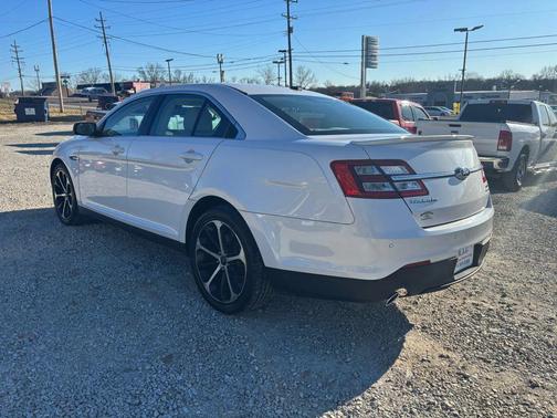 2014 Ford Taurus SEL