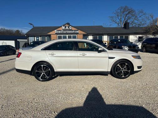 2014 Ford Taurus SEL