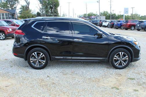 2017 Nissan Rogue SL