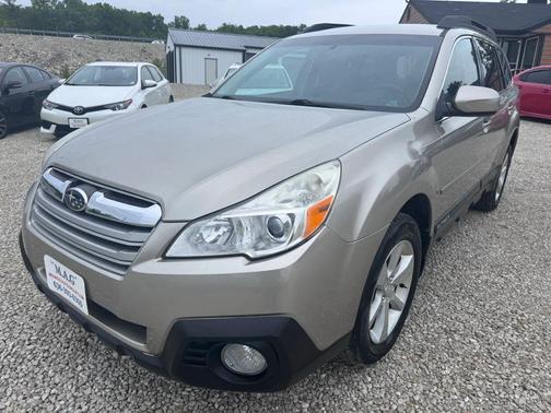 Gold 2014 Subaru Outback 2.5i Premium