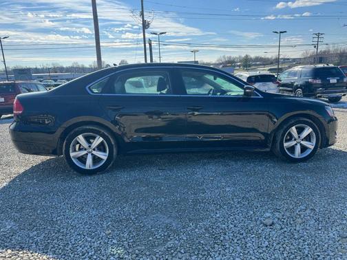 2013 Volkswagen Passat 2.5 SE