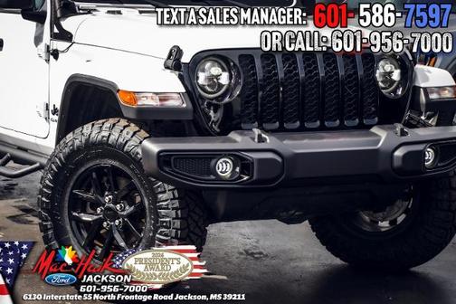 2022 Jeep Gladiator SPORT