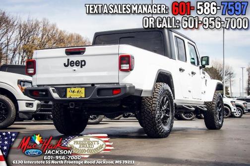 2022 Jeep Gladiator SPORT