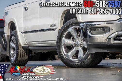 Bright White Clearcoat 2020 RAM 1500 LIMITED