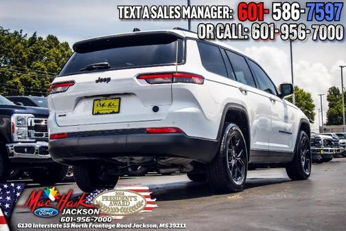 2024 Jeep Grand Cherokee LAREDO