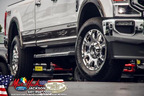2022 Ford F-350 LARIAT SUPER DUTY