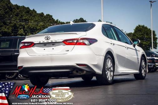 2022 Toyota Camry LE