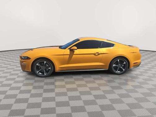 2022 Ford Mustang EcoBoost