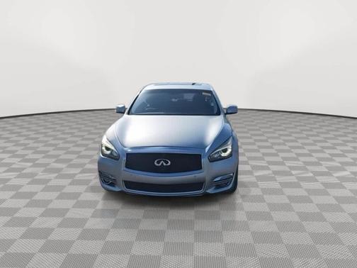 2015 INFINITI Q70 3.7