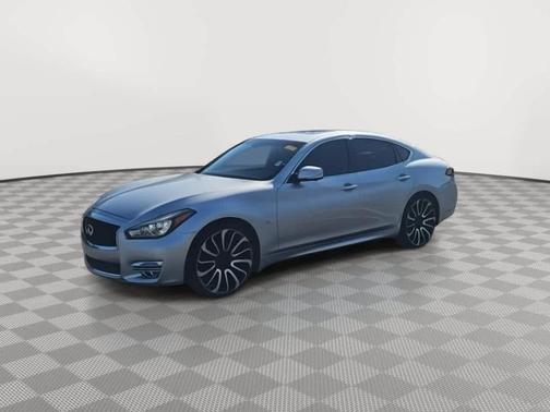 2015 INFINITI Q70 3.7
