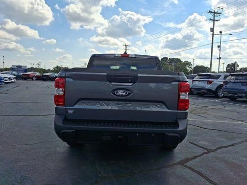Carbonized Gray Metallic 2025 Ford Maverick XLT