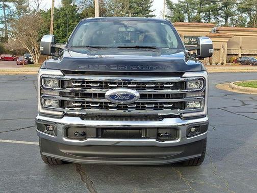 Agate Black Metallic 2026 Ford F-350 Lariat Super Duty