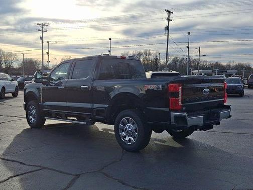 Agate Black Metallic 2026 Ford F-350 Lariat Super Duty