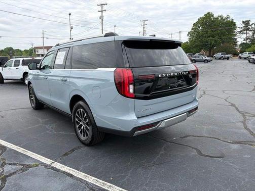 Gray Metallic 2025 Ford Expedition Max Platinum