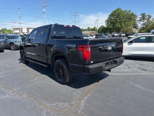 Agate Black Metallic 2026 Ford F-150 XLT