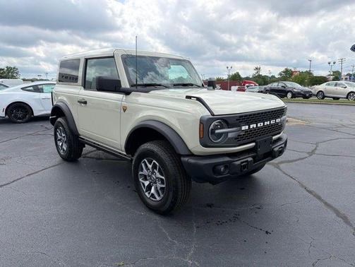 Desert Sand 2025 Ford Bronco Badlands