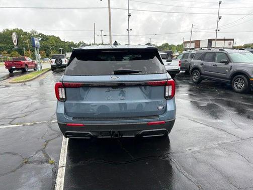 Vapor Blue Metallic 2026 Ford Explorer ST-Line