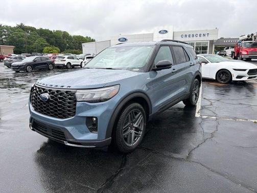 Vapor Blue Metallic 2026 Ford Explorer ST-Line