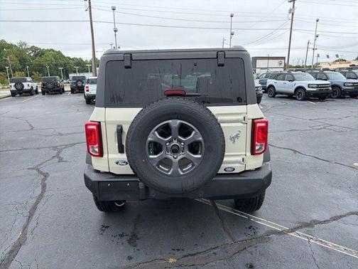 Desert Sand 2026 Ford Bronco Big Bend