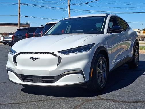2023 Ford Mustang Mach-E SELECT