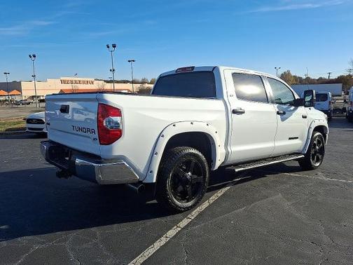 2019 Toyota Tundra SR5 5.7L V8