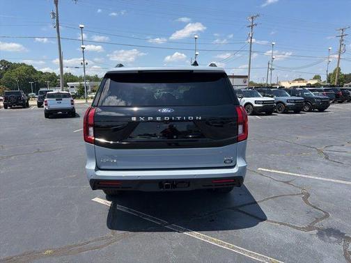 Glacier Gray Metallic 2026 Ford Expedition Max Active
