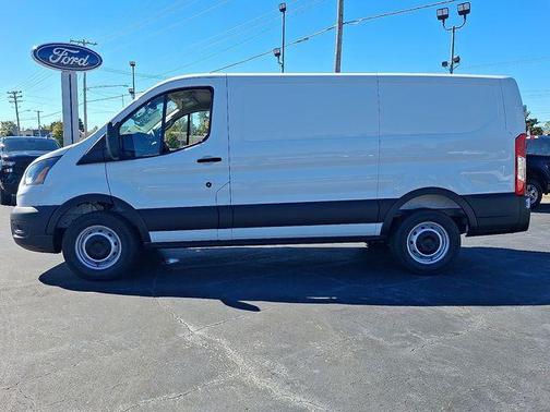 Oxford White 2025 Ford Transit-150 BASE