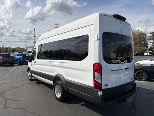 Oxford White 2026 Ford Transit-350 XLT