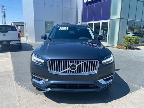 2025 Volvo XC90 B6 Plus 7-Seater