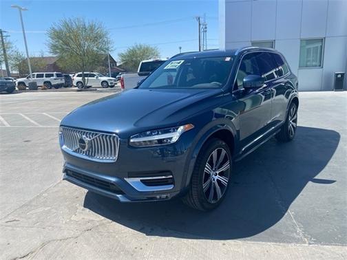 2025 Volvo XC90 B6 Plus 7-Seater