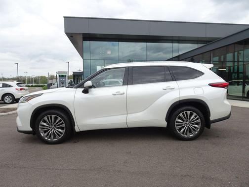 2021 Toyota Highlander Platinum