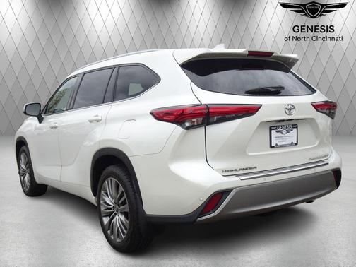 2021 Toyota Highlander Platinum
