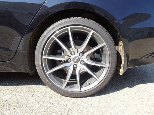 2022 Genesis G70 2.0T AWD